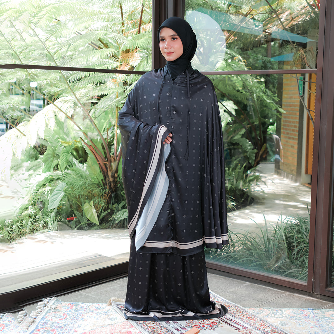 Nazera Praying Set