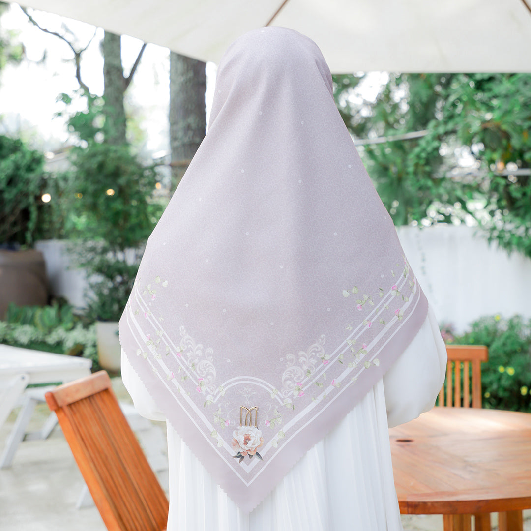 Rasya Embossed Printed Scarf