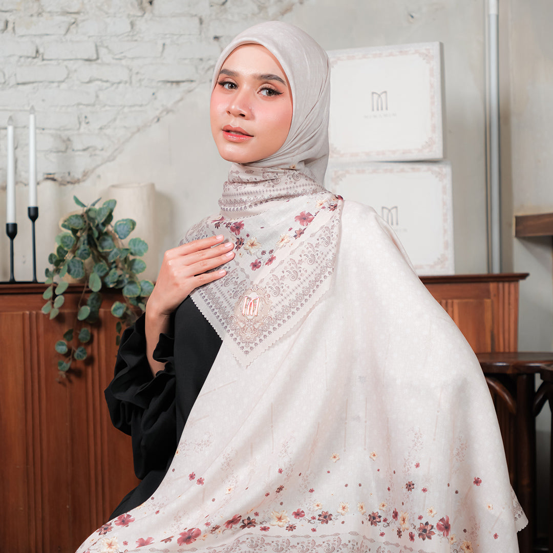 Askara Embossed Printed Scarf