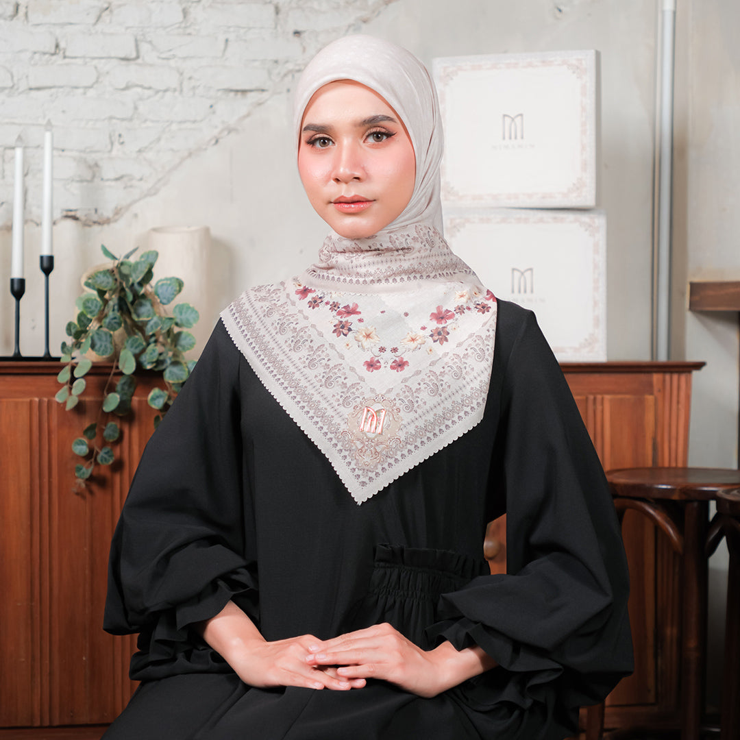 Askara Embossed Printed Scarf