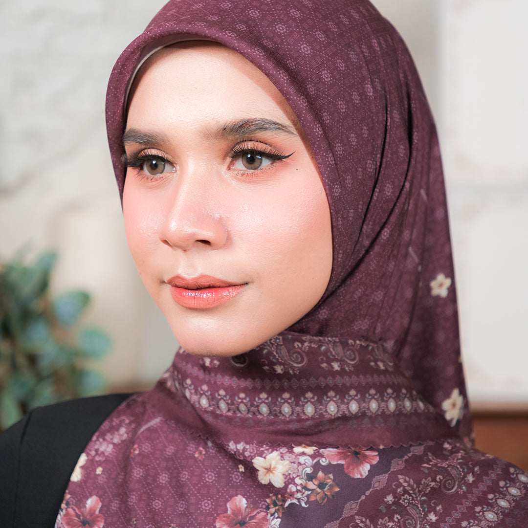 Askara Embossed Printed Scarf