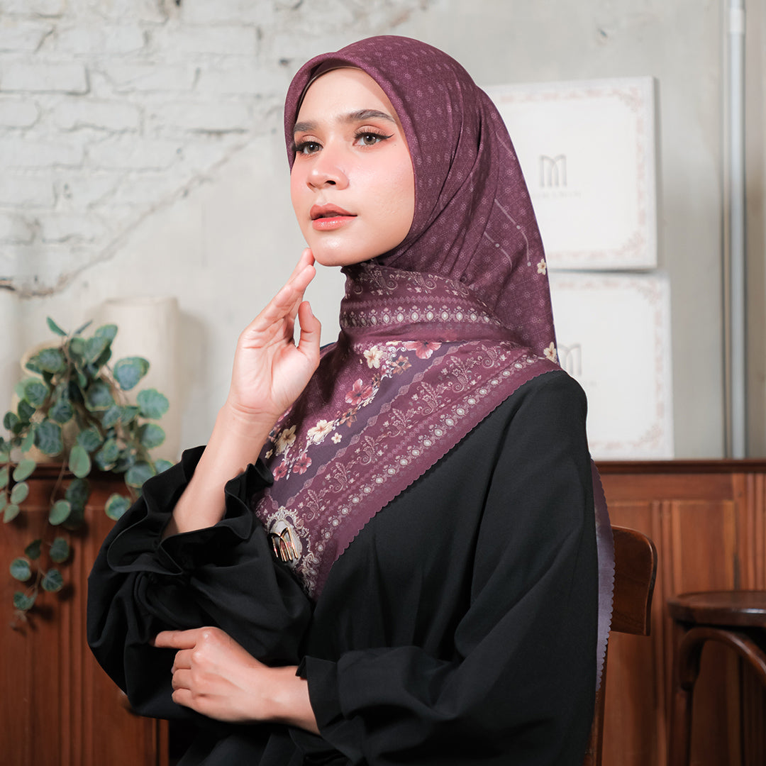 Askara Embossed Printed Scarf