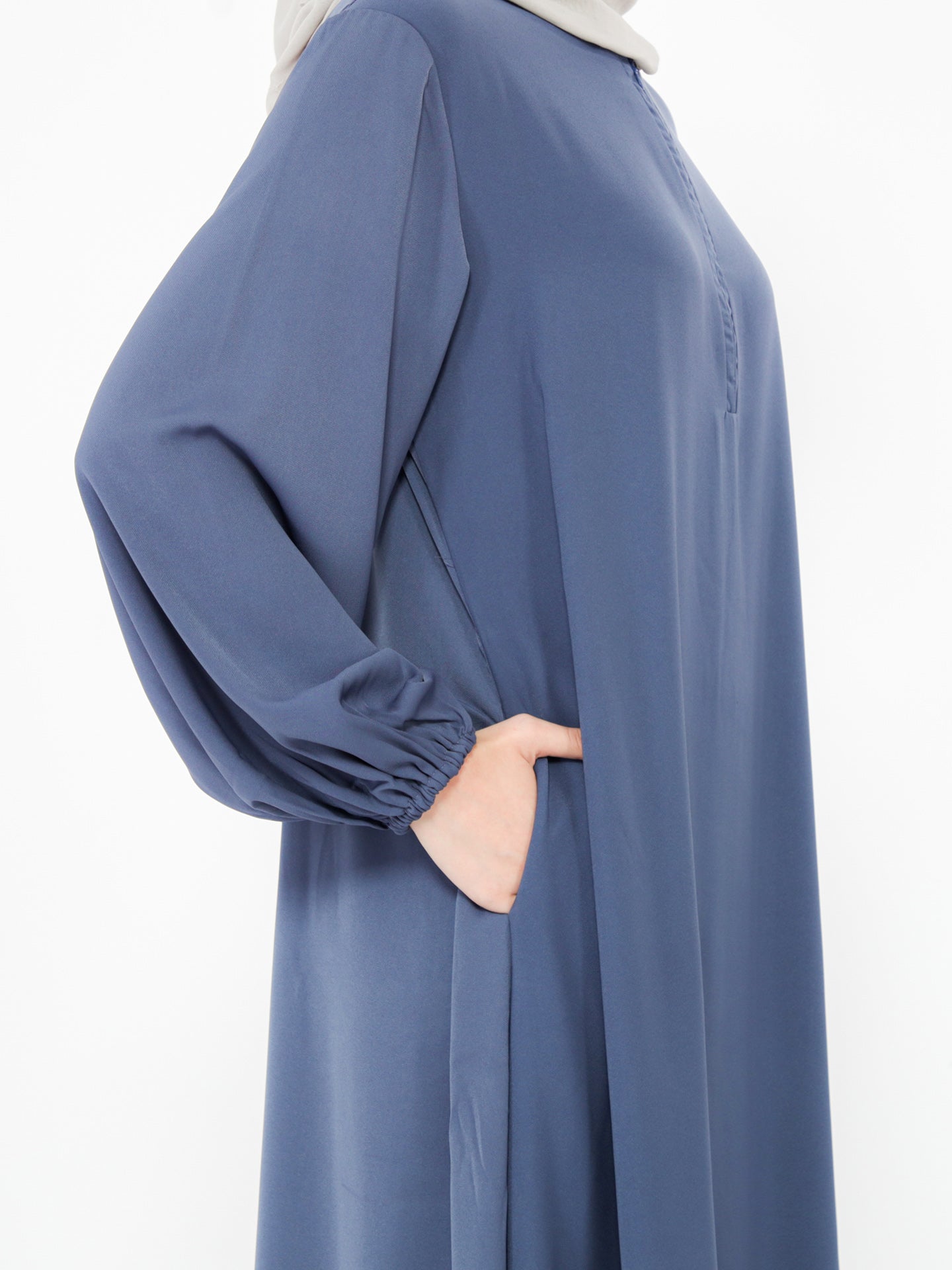 Zahrina Abaya