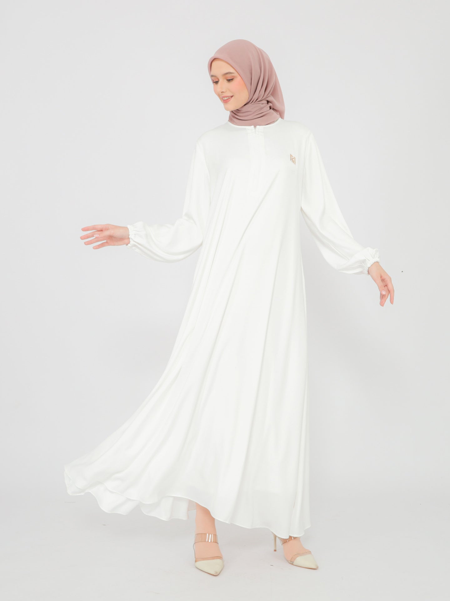 Zahrina Abaya