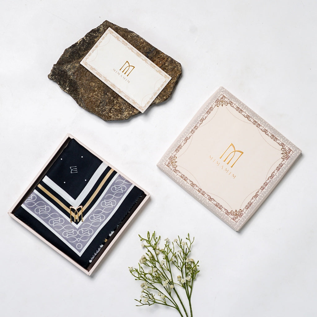 Hampers/Gift Hijab Motif Embossed | Hijab Plat M Gold Kemasan Box Eksklusif