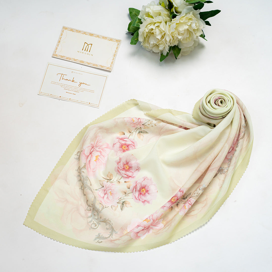 Lylian Printed Scarf