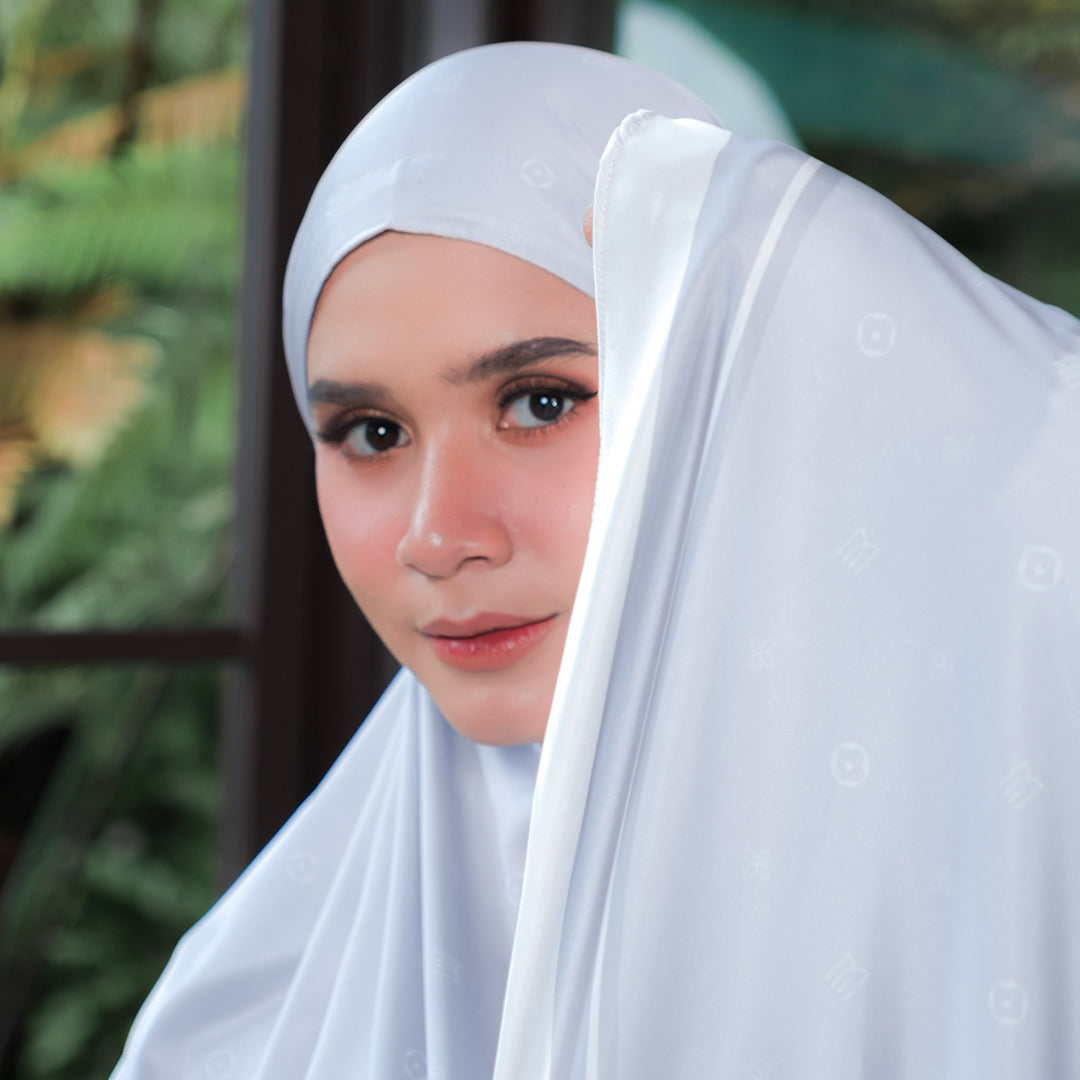 Nazera Praying Set